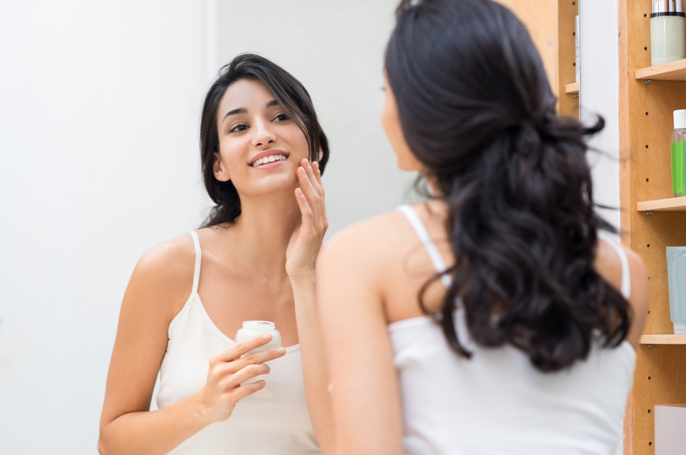 Natural Home Remedies to Reduce Age Spots and Improve Skin Clarity