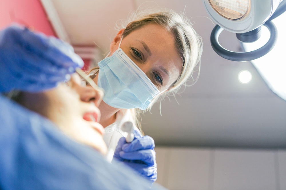 Understanding the Factors Influencing Chipped Tooth Restoration Costs