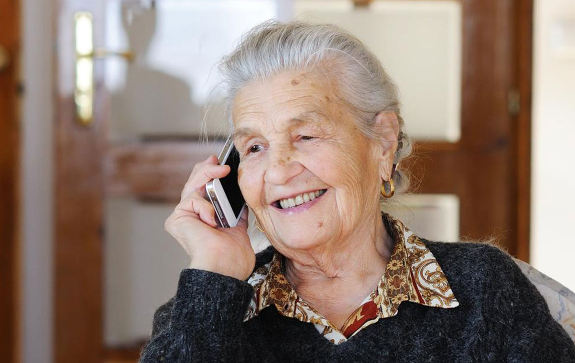 Comprehensive Guide to Safelink Cell Phones for Seniors