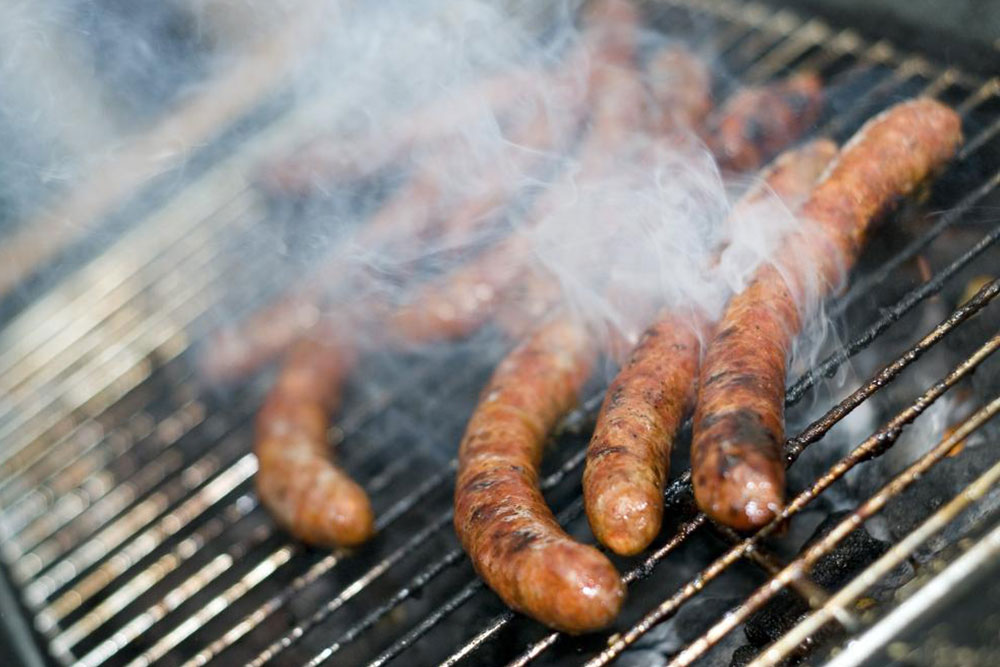 Choosing Between Stainless Steel and Cast Iron Barbecue Grills
