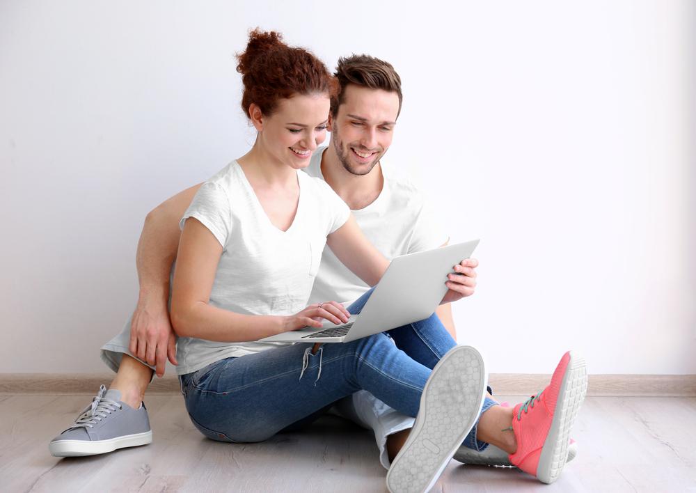 Advantages of Purchasing Laptops Through Online Platforms