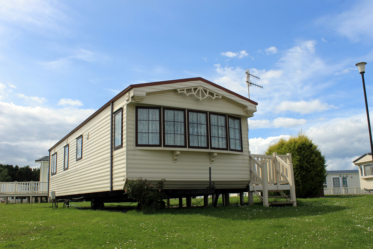 Exploring the Market for Unsold Static Caravans in the UK: Causes and Opportunities