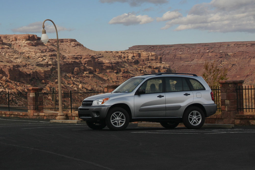 Why the Ford Explorer Is the Perfect SUV for Senior Drivers: Comfort, Safety, and Reliability