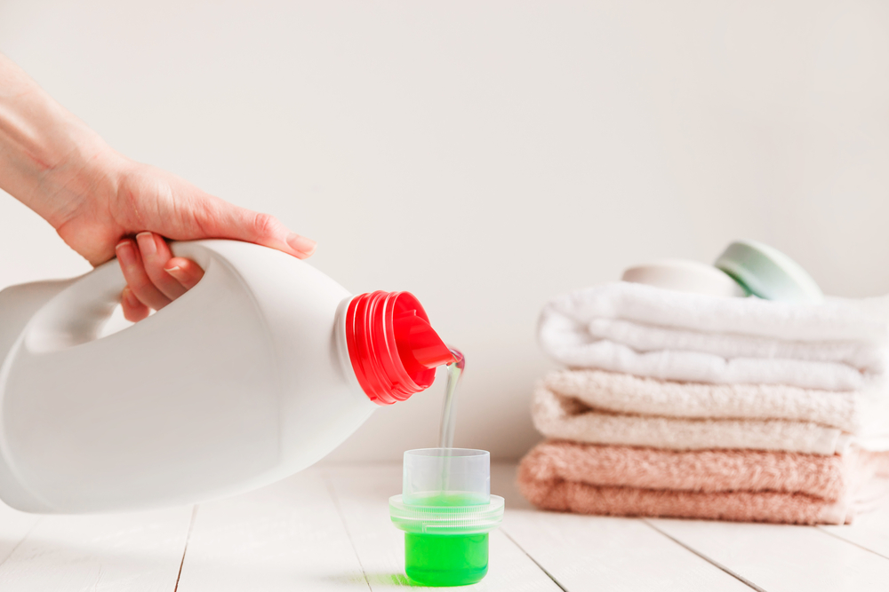 Top Liquid Laundry Detergents for Effective Cleaning