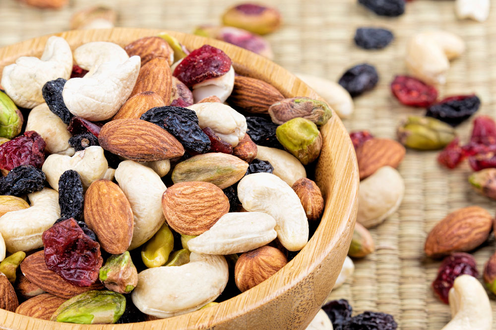 Creative and Healthy Low-Carb Snack Ideas You Can Prepare at Home