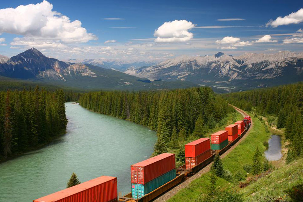 Ultimate 14-Day Canadian Rockies Road Trip from Calgary