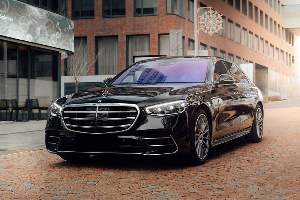 Top Luxury Vehicles of 2020: A Guide to the Finest Rides
