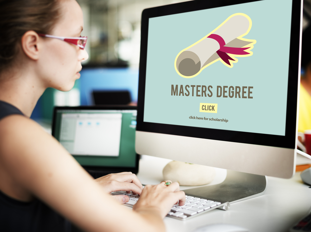 Advantages of E-Learning for Graduate Students