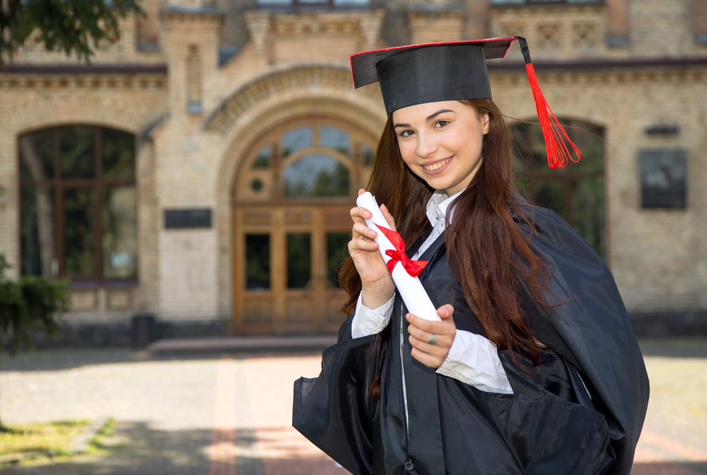 Advantages of Pursuing an Online Degree in Business Management