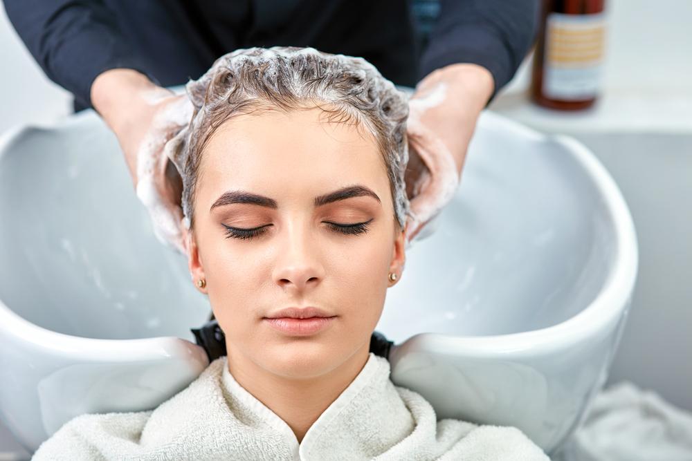 Essential Tips for Repairing and Nourishing Dry Hair