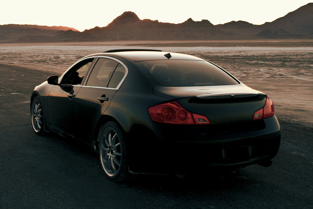 Comprehensive Review of the INFINITI G37 Premium Sedan: Performance, Features, and Luxury