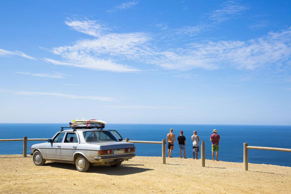 Top Online Platforms to Discover Vintage Mercedes-Benz Vehicles