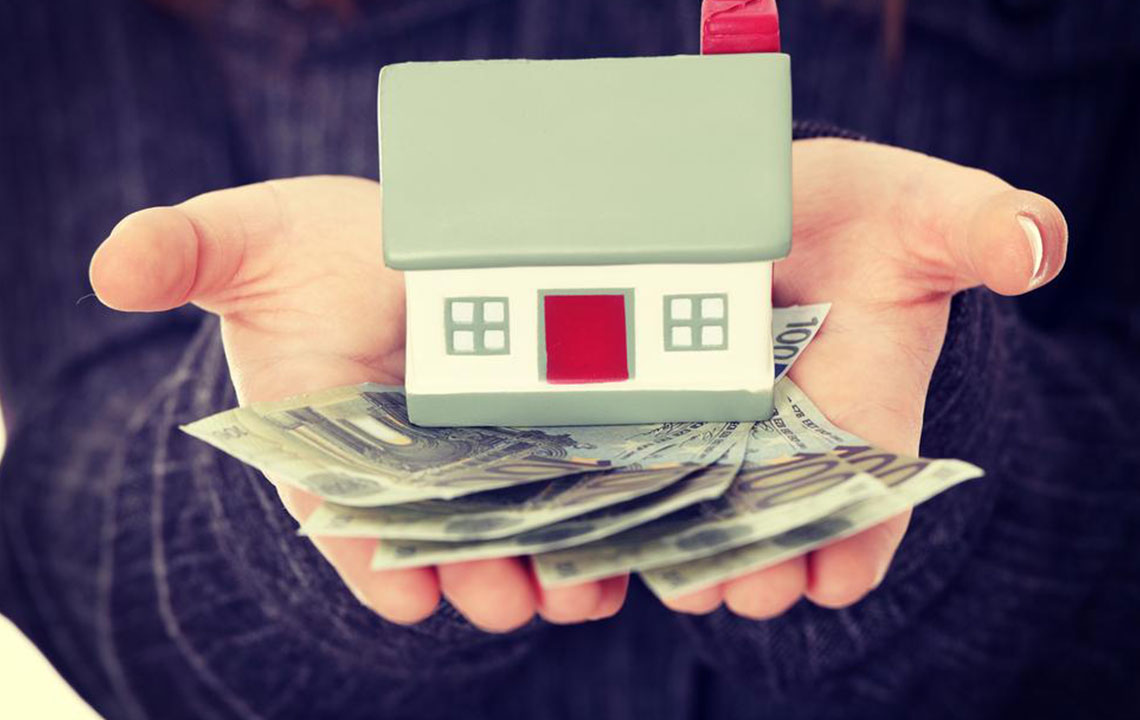 Comprehensive Guide to Mortgage Providers: Pros and Cons of Using Mortgage Brokers
