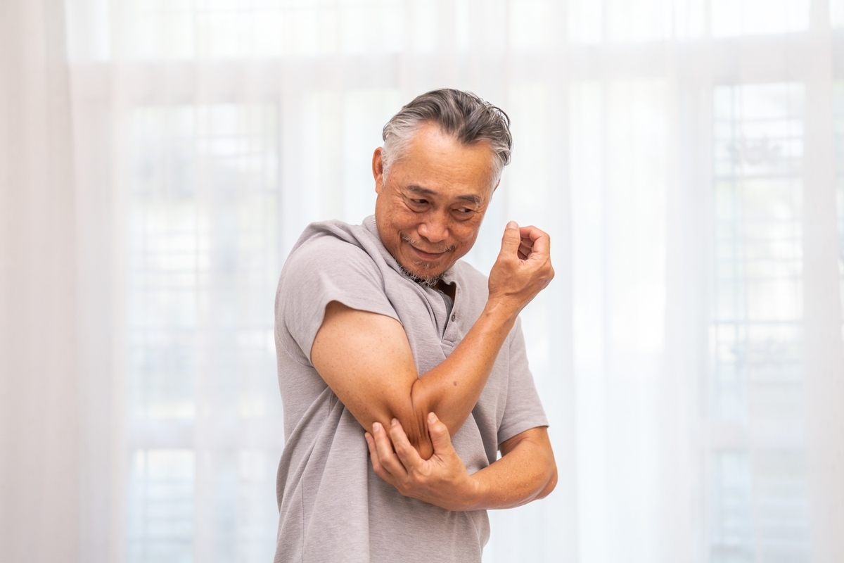 Elderly Psoriasis Overview: Signs, Challenges, and Care Strategies