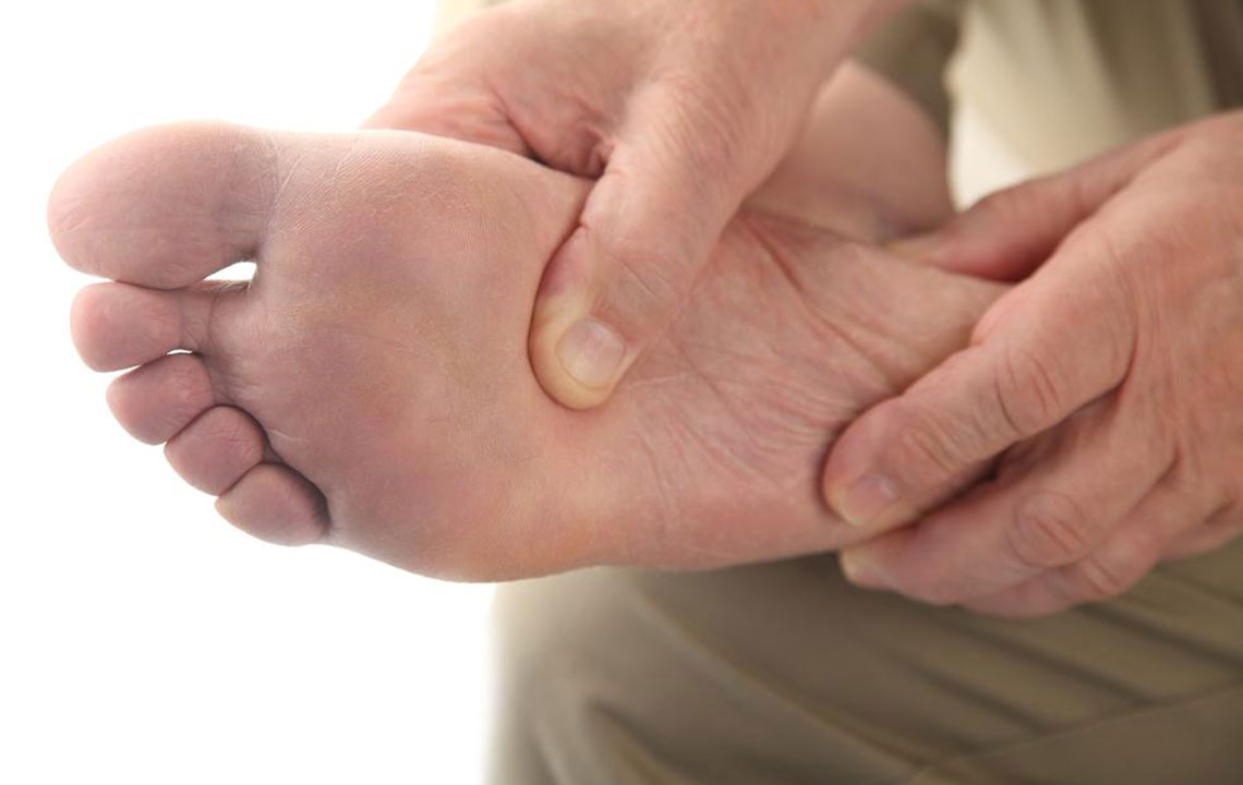 Recognizing and Managing Gout-Induced Foot Discomfort