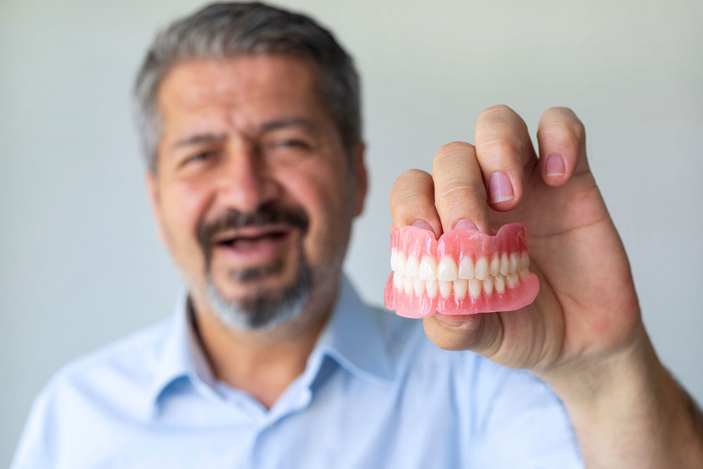 Innovative Removable Dental Implants: Procedures, Advantages, Pricing, and Tips