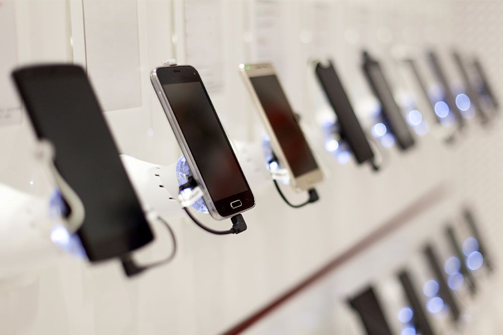 Top Cyber Monday Deals on Smartphones and Mobile Plans