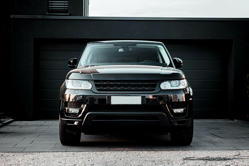 Discover the Elegance and Power of the Land Rover Velar