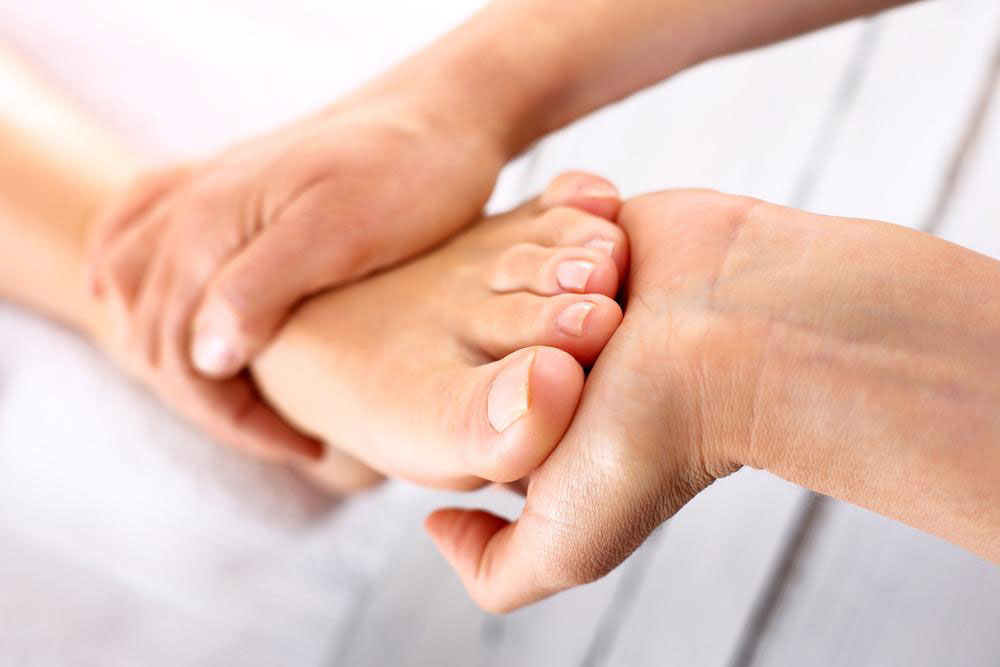 Understanding Heel Discomfort: Causes and Signs