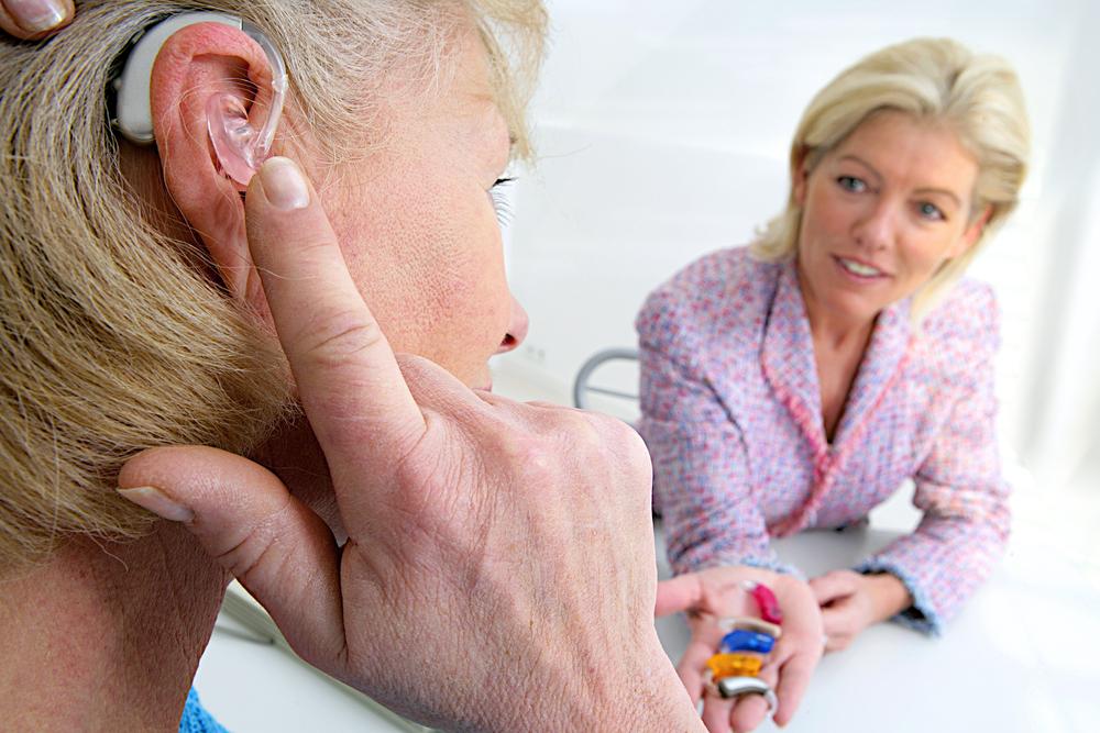 Choosing the Best Hearing Aids: A Comprehensive Guide