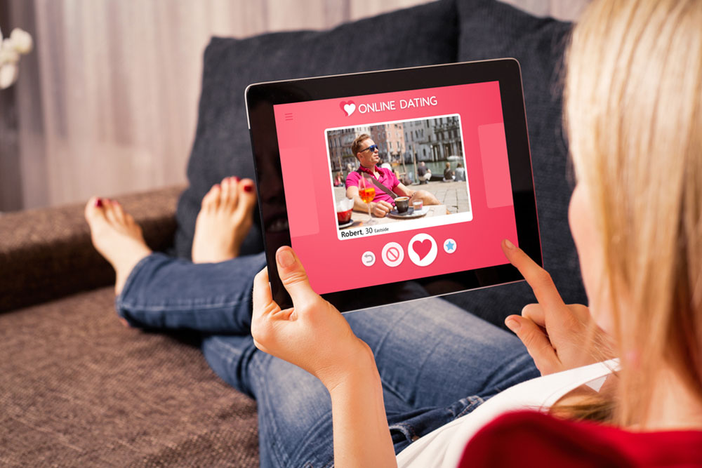 Comprehensive Guide to the Pros and Cons of Digital Dating Platforms