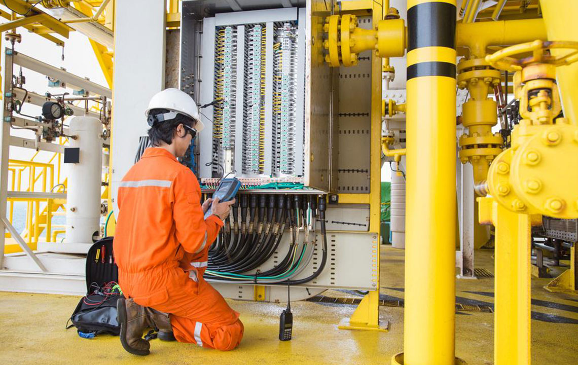 Key Factors When Selecting a Competitive Electricity Supplier