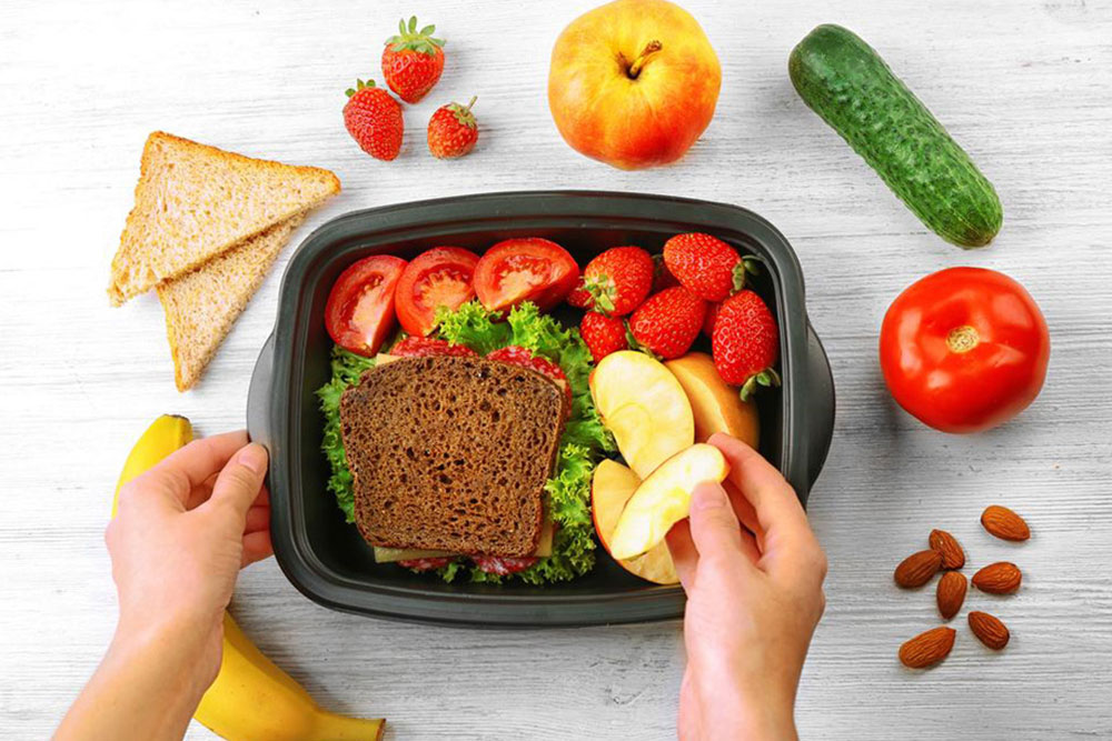Smart 100-Calorie Snack Ideas for Weight Loss
