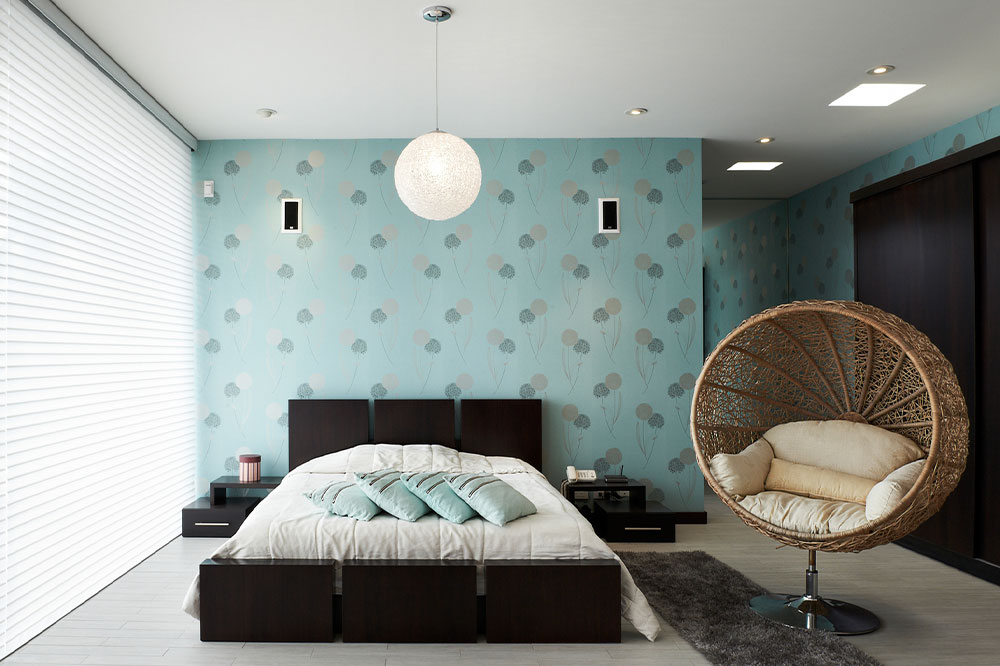 Creative Wall Decor Tips to Refresh Your Bedroom