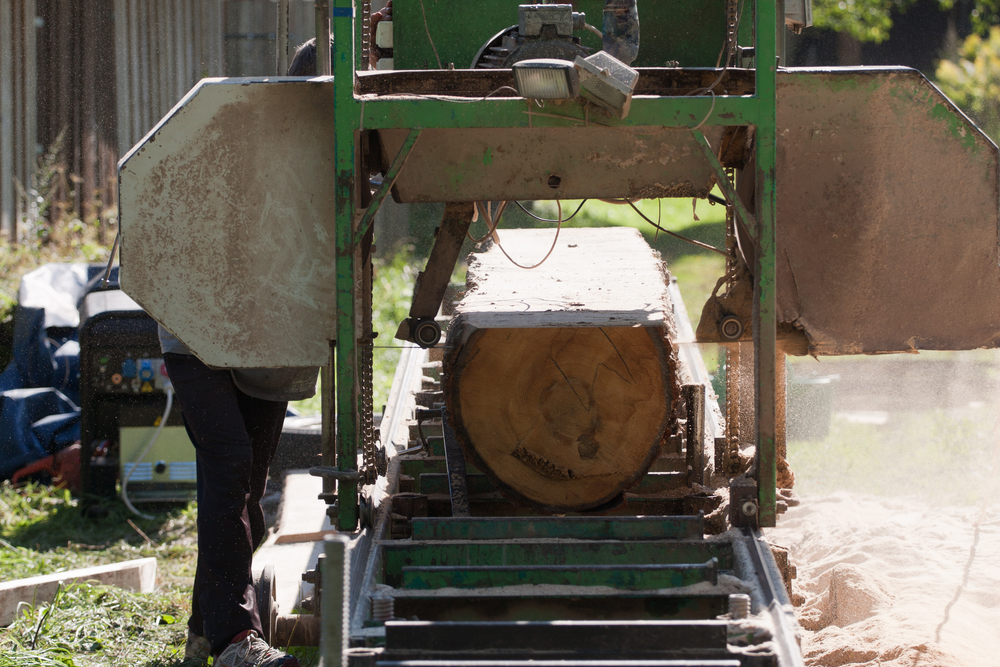 An Overview of Portable Sawmills and Their Benefits