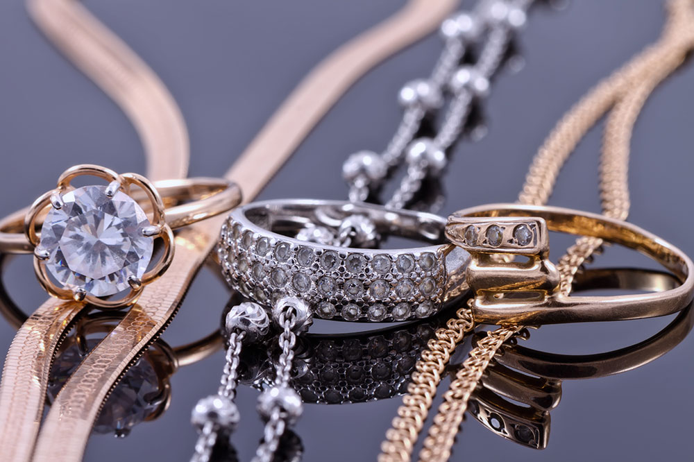Top 4 Stylish Jewelry Picks for Women