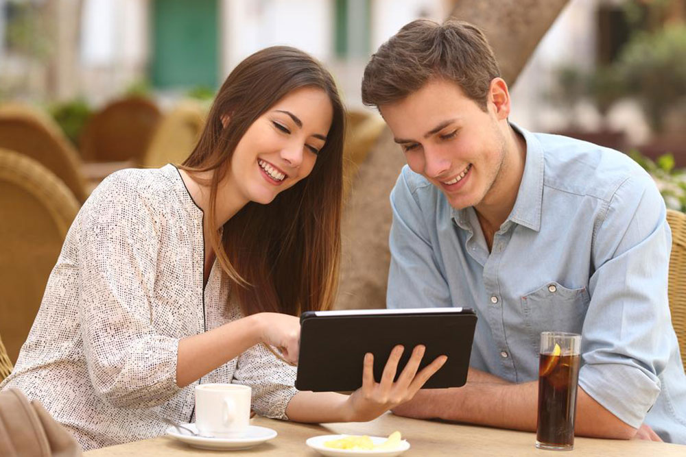 The Significance of the Internet in Contemporary Life