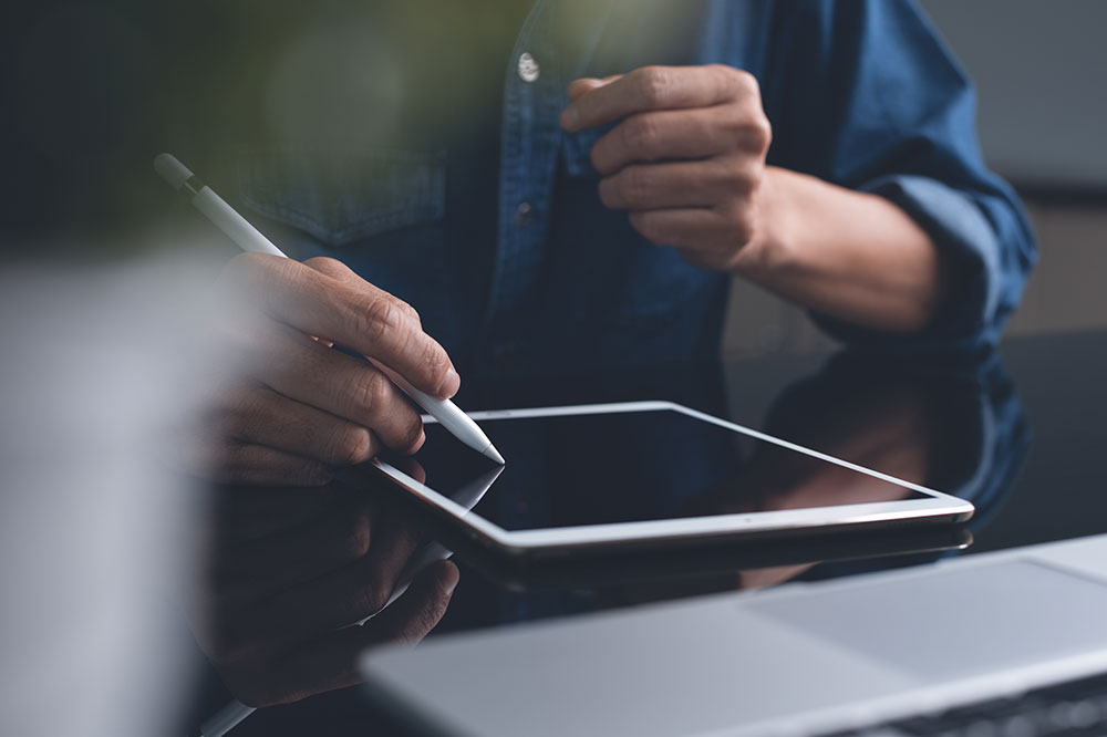 Advantages of Adopting Digital Signature Solutions for Business Efficiency