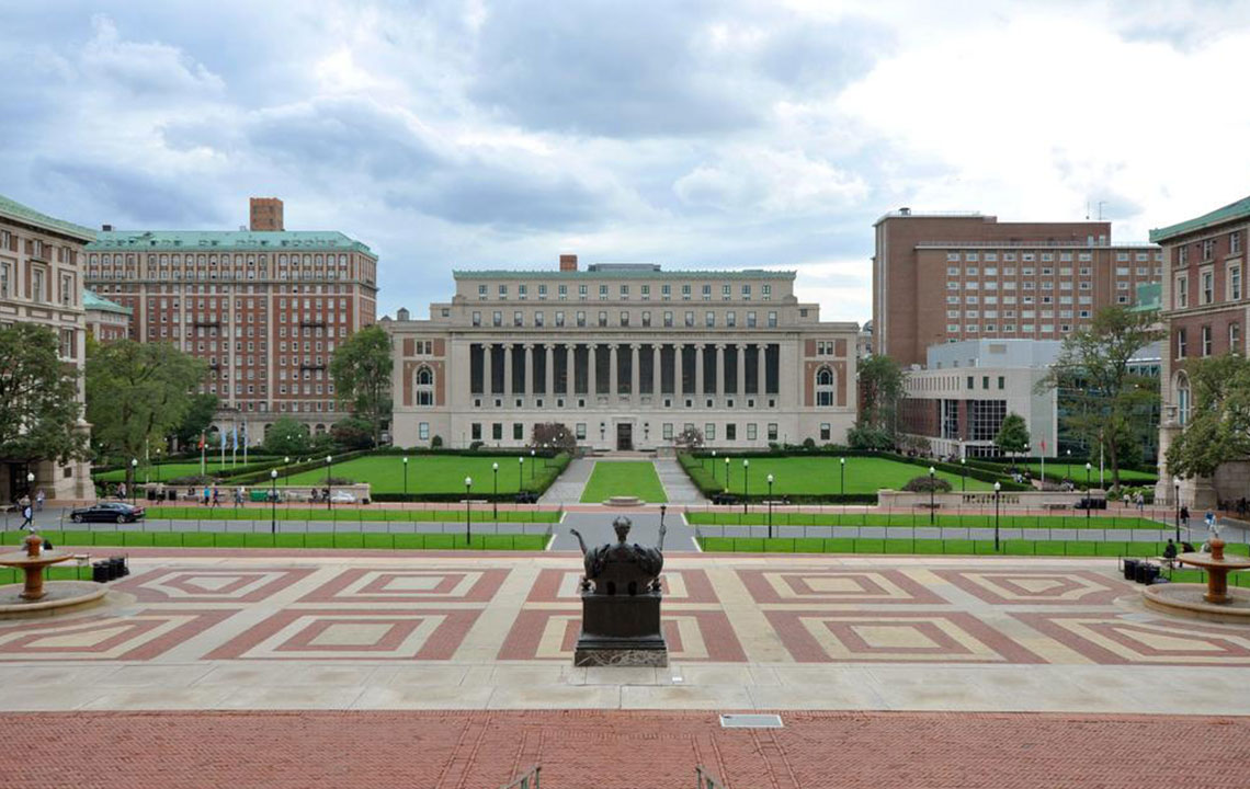 Key Strategies for Selecting the Right University for Your Graduate Studies
