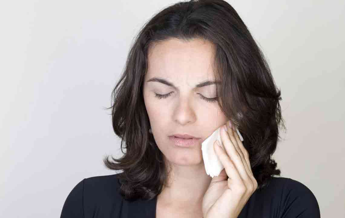 Effective Home Hacks for Intense Tooth Pain Relief