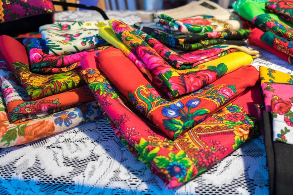 Tips for Shopping During Christmas Rug Discounts