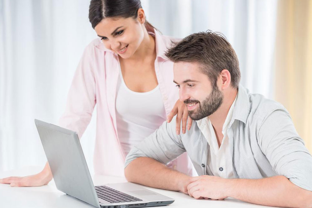 Unmissable Offers on Certified Refurbished Laptops