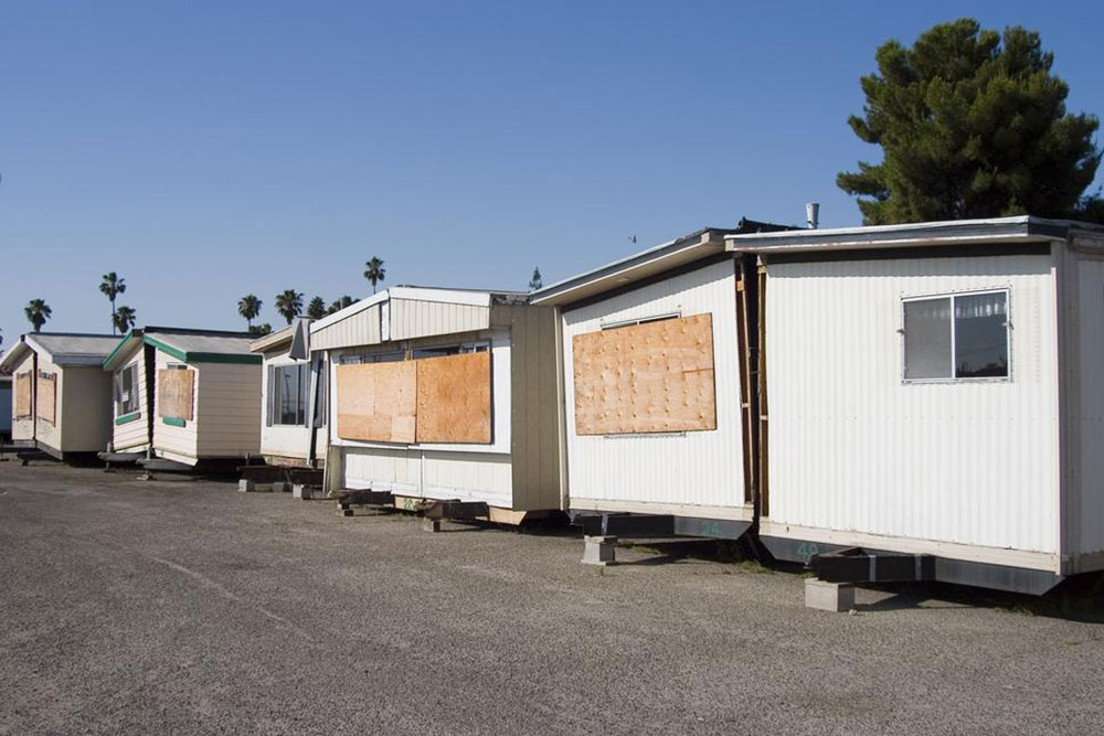 Benefits of Buying Repossessed Mobile Homes for Investment and Living
