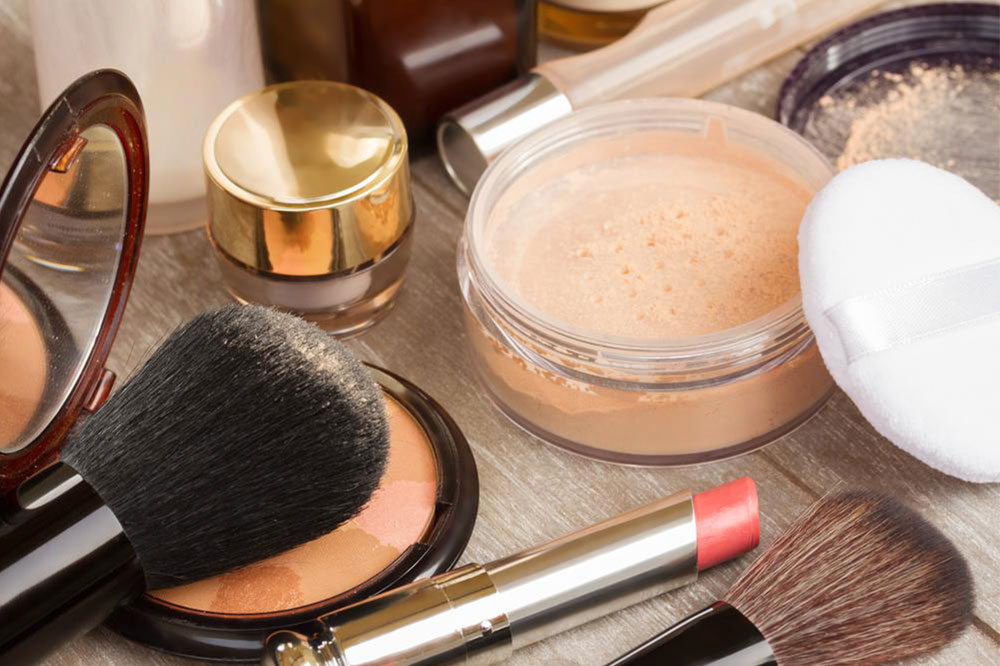 Essential Makeup Tips for Mature Skin