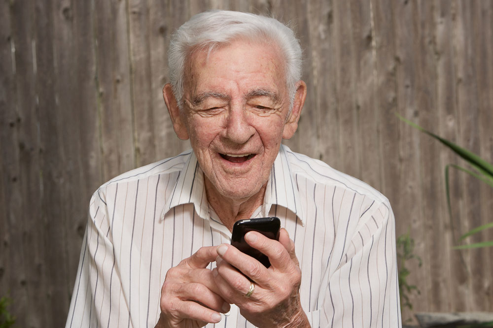 Budget-Friendly Mobile Plans for Seniors Under $15: Stay Connected Without Overspending