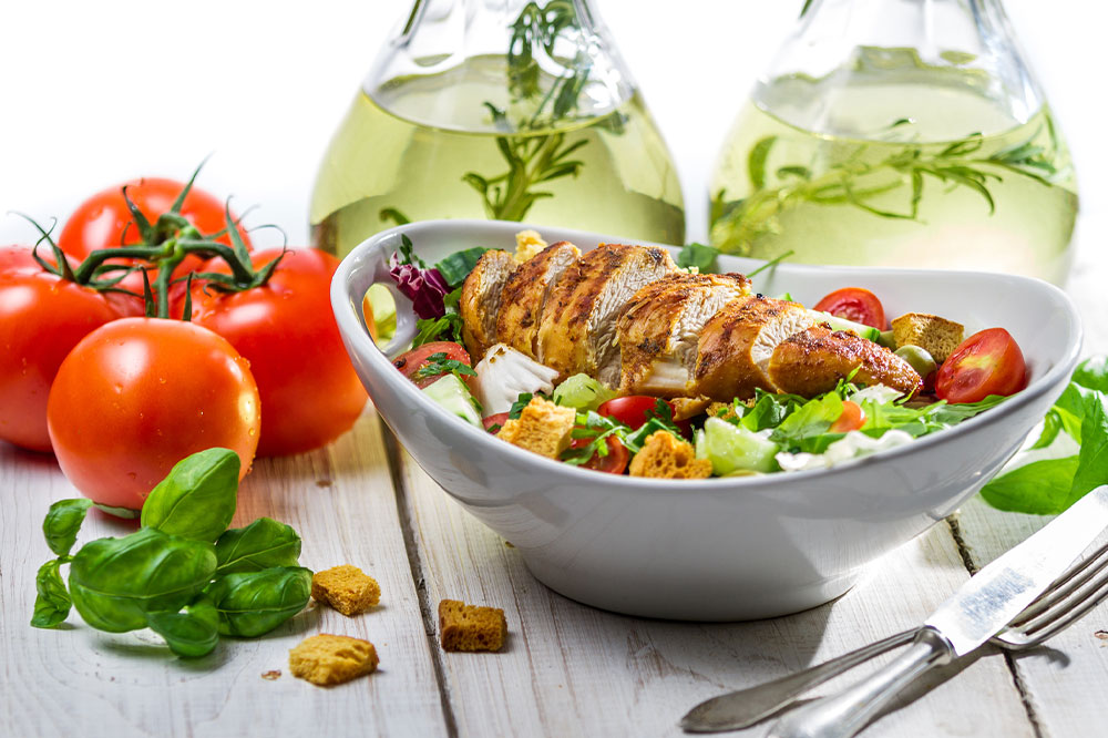 Exploring Low-Carb Diets: Benefits and Common Types