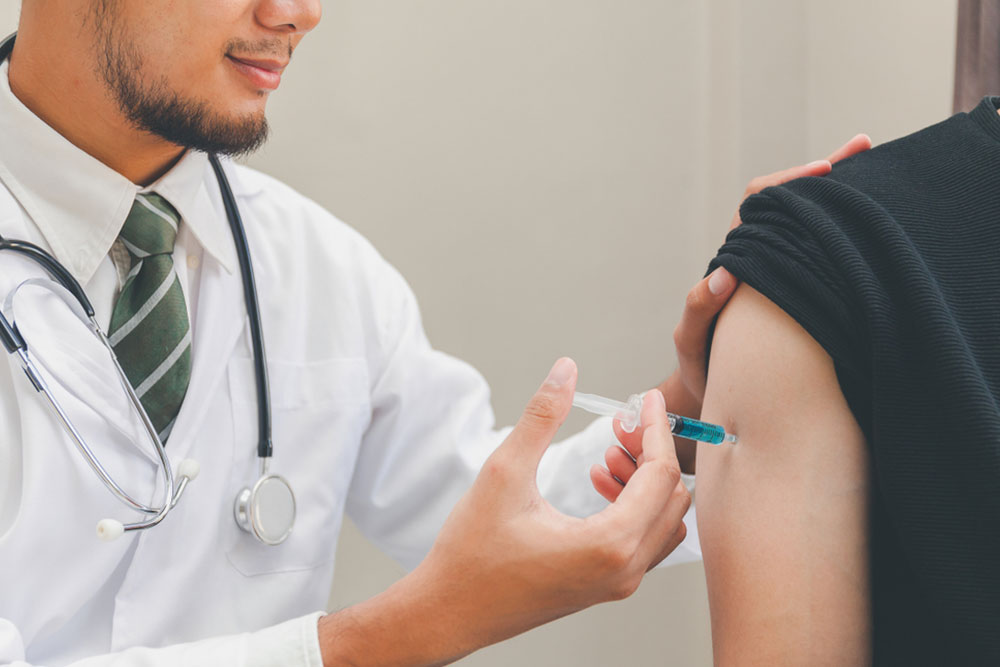 Comprehensive Guide to Pneumococcal Vaccination for Preventing Pneumonia