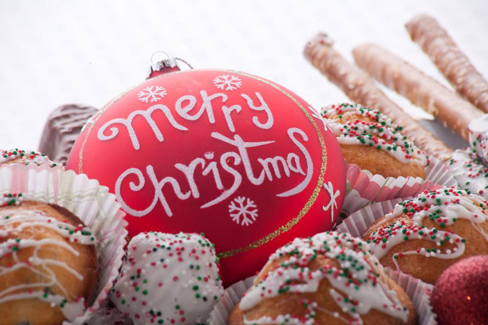 Creative and Affordable Ideas for Stunning Christmas Centerpieces