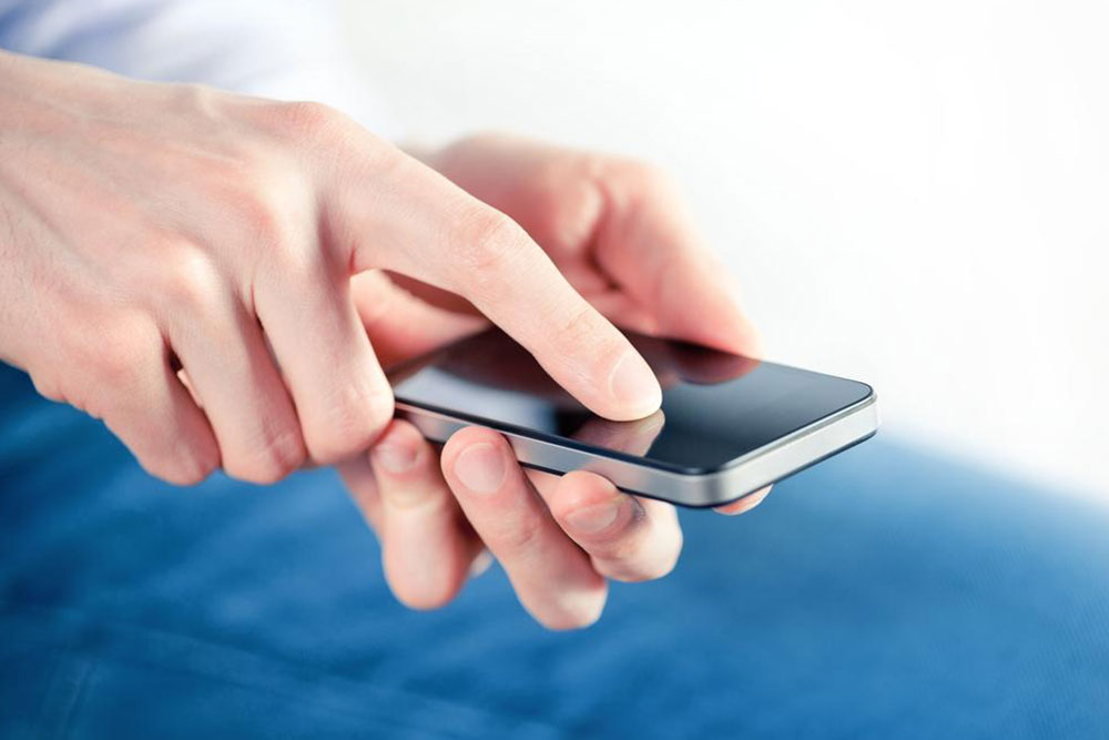 Comprehensive Guide to Choosing the Perfect Smartphone: Top 5 Tips for 2024