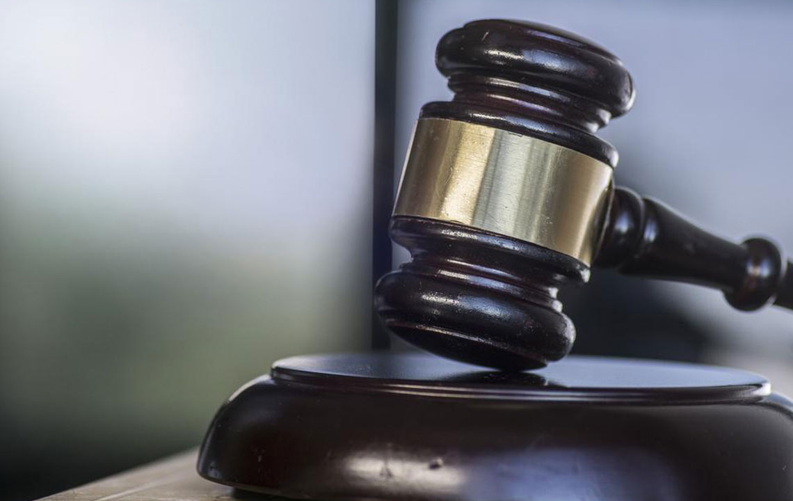 Key Factors to Evaluate When Hiring a Corporate Attorney