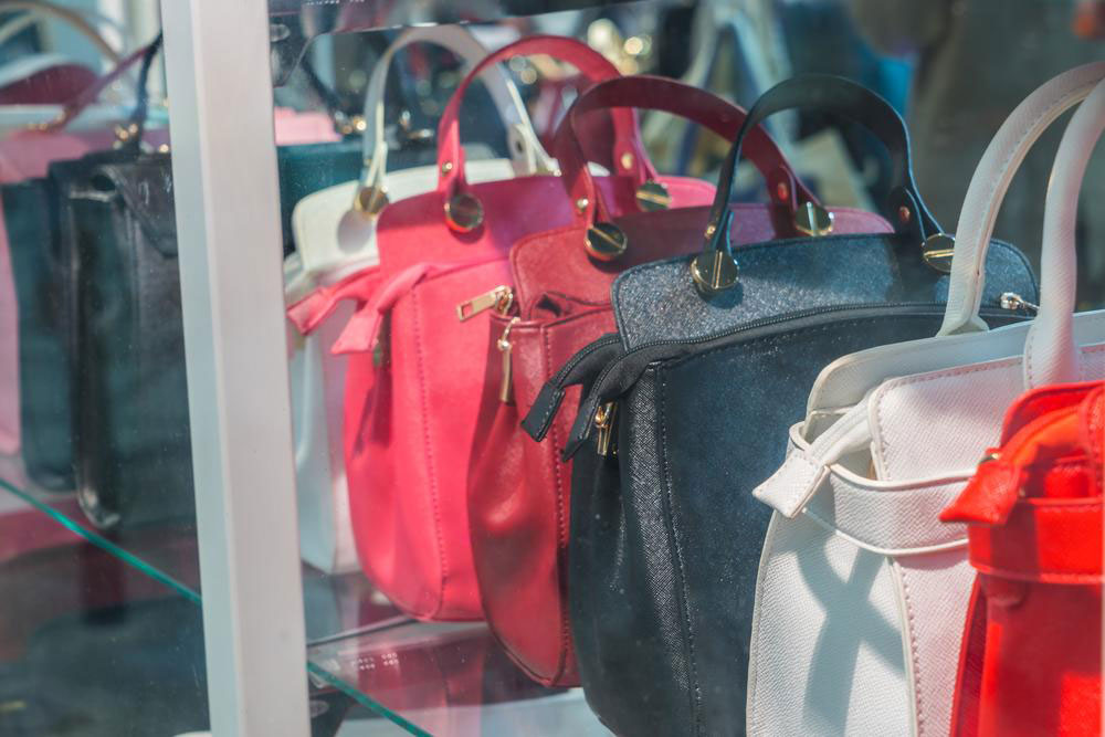 Essential Tips for Selecting the Perfect Designer Coach Handbag