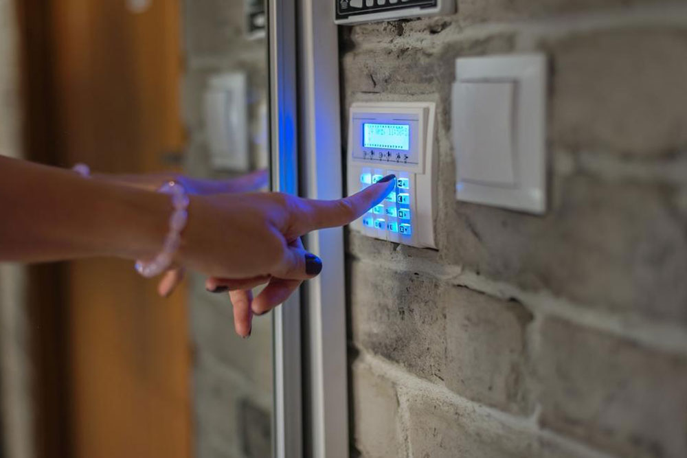 Advantages of Choosing Brinks Home Security Solutions