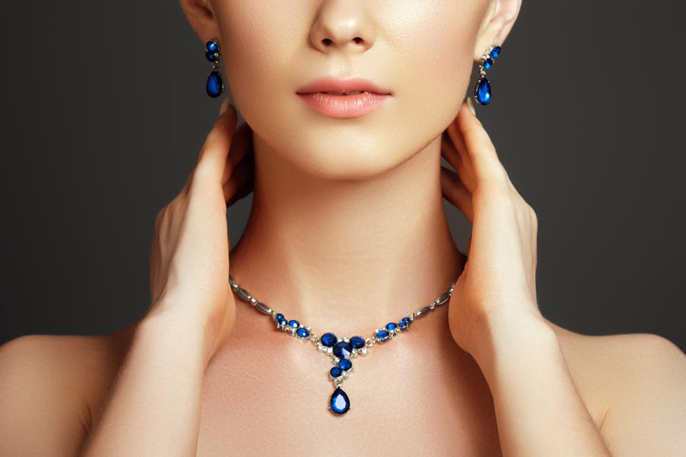 Elegant Jewelry Styling Tips for a Polished Look