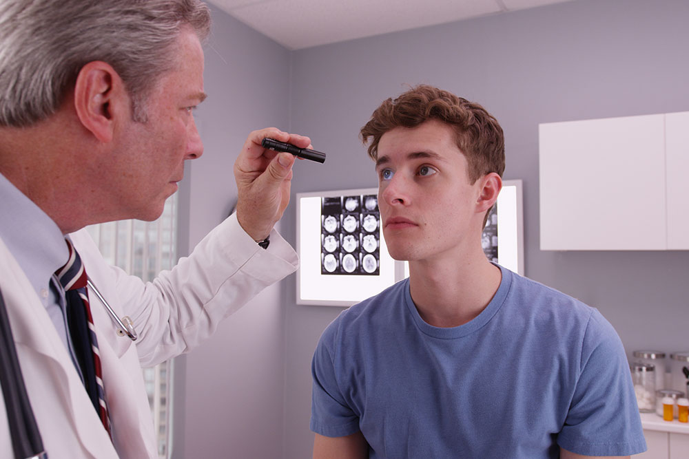 Comprehensive Guide to Night Vision Loss: Causes, Symptoms, and Treatment Options