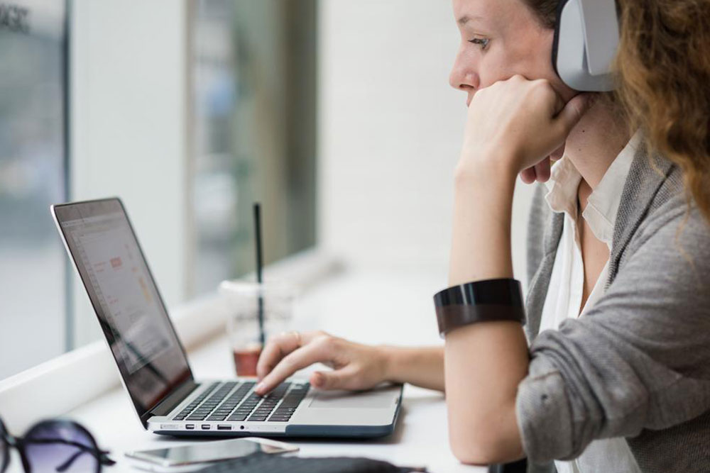 Top Affordable Laptops Under $300
