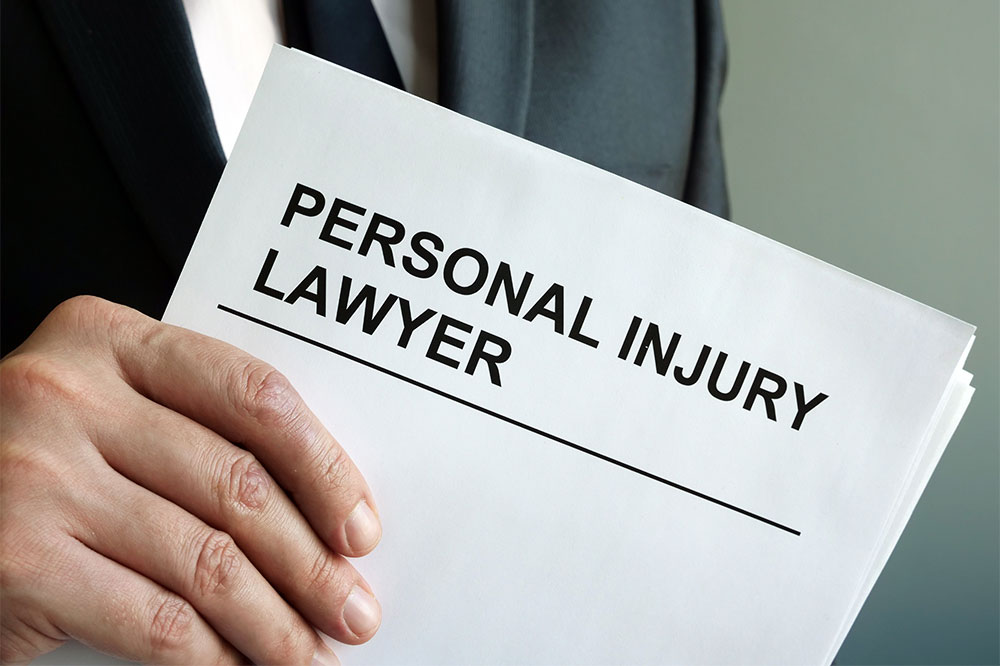 Essential Tips for Choosing the Right Personal Injury Lawyer